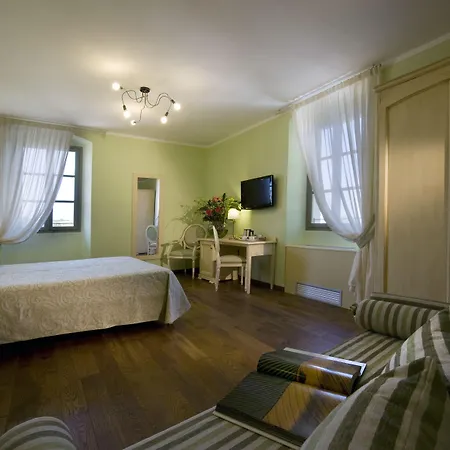 Relais Corte Cavalli 4*