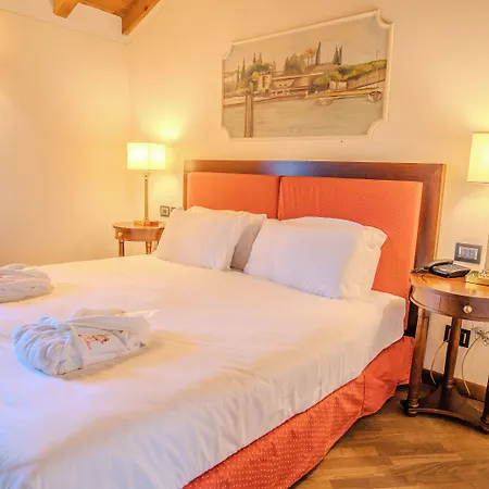 Relais Corte Cavalli 4*