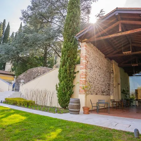 Hotel Relais Corte Cavalli 4*