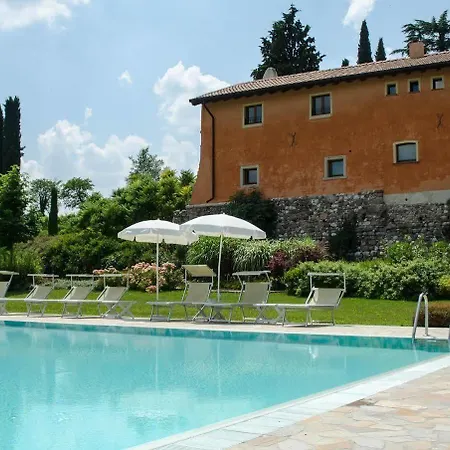 Relais Corte Cavalli 4*